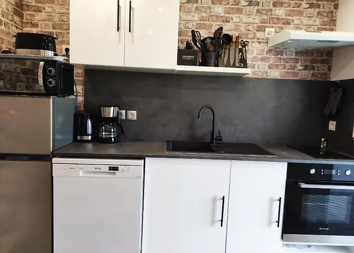 Du Mas Donat بيت ضيافة بيربينيو