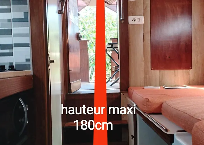 Guest house Du Mas Donat 4*